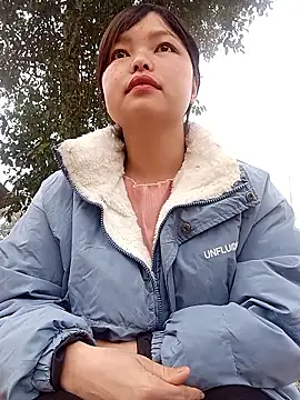 XoiXoi232 online show from January 14, 2026, 1:09 am