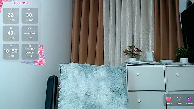  Jenniyah  online show from October 4, 2025, 1:51 am