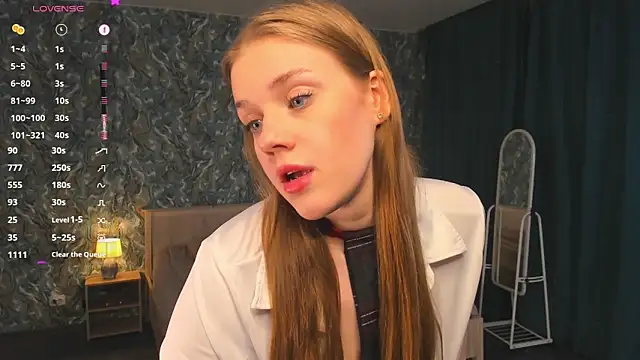 OdellaFrake online show from April 13, 2026, 7:40 pm