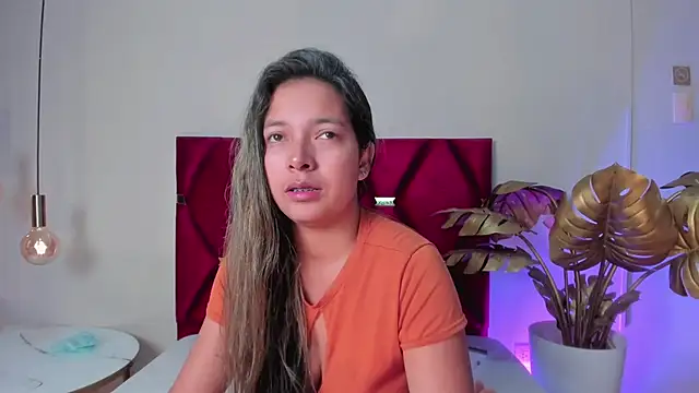 EllieFontanes online show from September 29, 2025, 3:17 pm