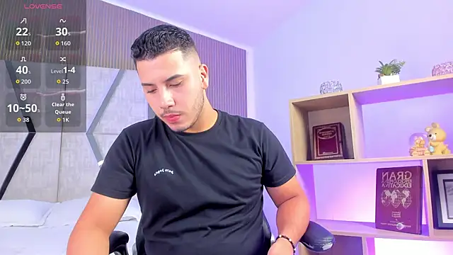 Axel grey  online show from March 29, 2026, 1:35 pm