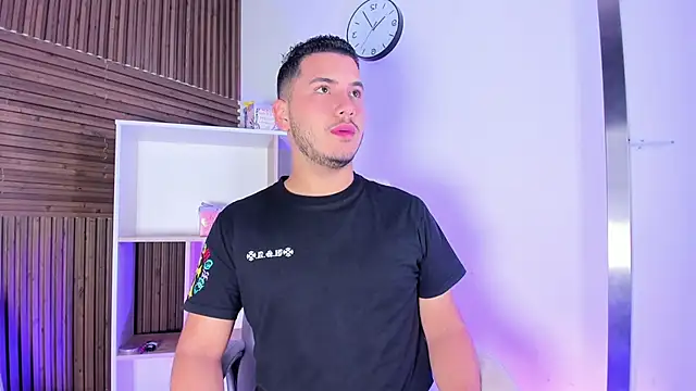 Axel grey  online show from October 26, 2025, 11:54 am