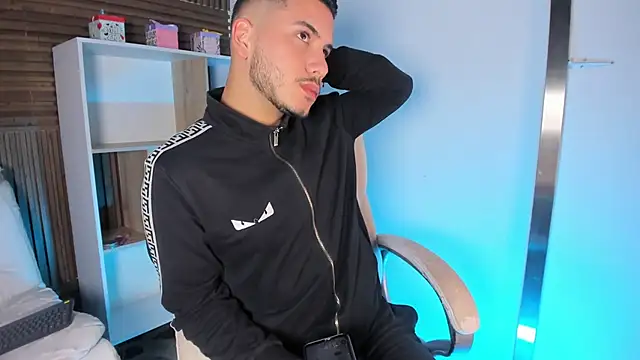 Axel grey  online show from September 18, 2025, 12:19 pm
