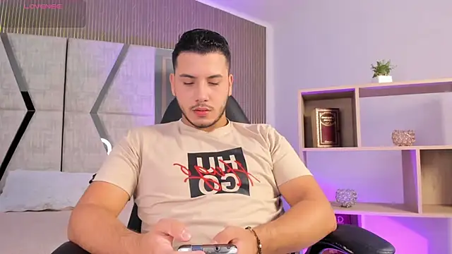 Axel grey  online show from February 28, 2026, 12:27 pm