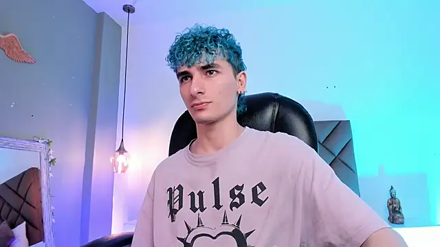 JaydenVillalobos online show from October 16, 2025, 1:19 pm