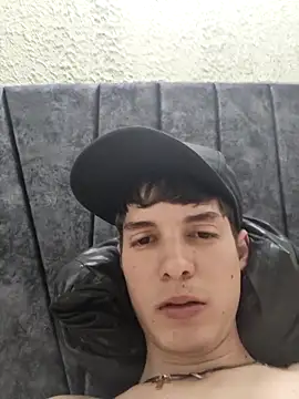 Snapshot of Jheampiiero chatting on October 26, 2025, 7:03 pm Jheampiiero online show from October 26, 2025, 7:03 pm