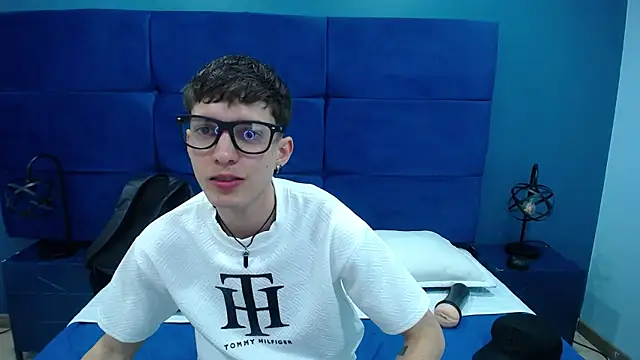 Snapshot of Jheampiiero chatting on September 11, 2025, 1:44 pm Jheampiiero online show from September 11, 2025, 1:44 pm