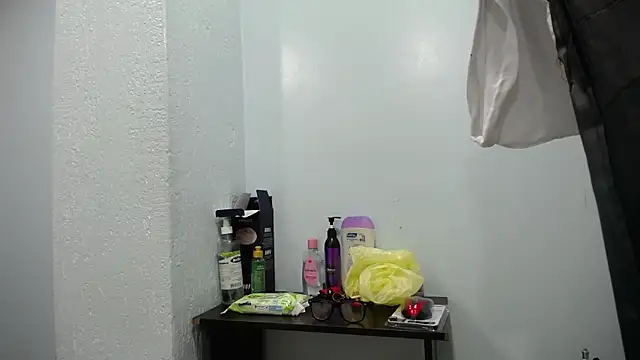 Snapshot of Jheampiiero chatting on September 15, 2025, 1:22 pm Jheampiiero online show from September 15, 2025, 1:22 pm