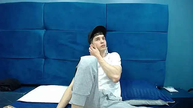 Snapshot of Jheampiiero chatting on October 14, 2025, 1:45 pm Jheampiiero online show from October 14, 2025, 1:45 pm