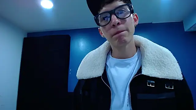 Snapshot of Jheampiiero chatting on October 24, 2025, 1:43 pm Jheampiiero online show from October 24, 2025, 1:43 pm