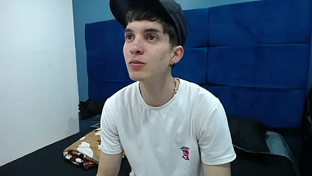 Snapshot of Jheampiiero chatting on October 20, 2025, 12:49 pm Jheampiiero online show from October 20, 2025, 12:49 pm