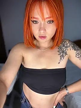 Alysson LS online show from December 19, 2025, 4:27 am