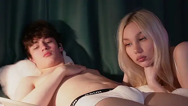 cuteleraay online show from March 9, 2026, 10:35 pm