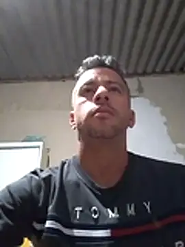 Snapshot of DanieL_22ko chatting on August 6, 2026, 6:52 am DanieL 22ko online show from August 6, 2026, 6:52 am