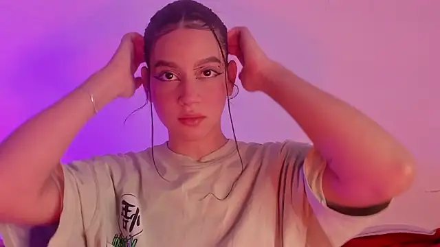 Megan Luxe online show from March 4, 2026, 8:00 am