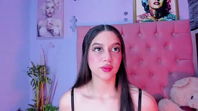 Megan Luxe online show from January 7, 2026, 4:06 am