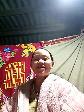 MaiHoa69 online show from November 12, 2025, 2:10 pm