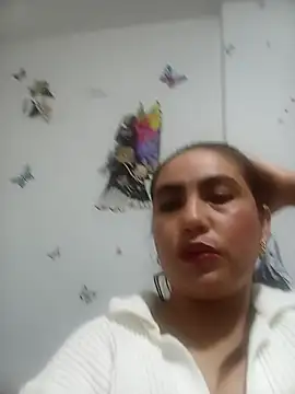 AddyStuart  online show from November 18, 2025, 3:54 am