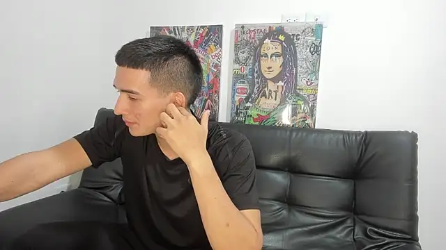 Mike3Xxx online show from September 18, 2025, 2:03 am