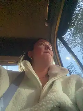 Snapshot of Abby-LS chatting on January 7, 2026, 11:10 pm Abby-LS online show from January 7, 2026, 11:10 pm