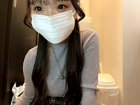 Snapshot of nano-da-u chatting on October 10, 2025, 2:51 pm nano-da-u online show from October 10, 2025, 2:51 pm