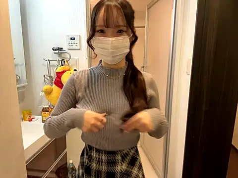 Snapshot of nano-da-u chatting on November 12, 2025, 6:23 pm nano-da-u online show from November 12, 2025, 6:23 pm