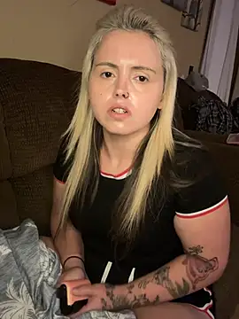 JuicyExxxperience online show from April 5, 2026, 10:44 am