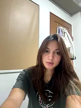 LanySylvia online show from November 5, 2025, 5:16 pm