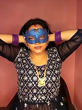 MEERAcle online show from October 10, 2025, 1:23 pm