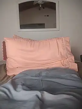 CinnamonGirlRJ online show from December 20, 2025, 12:57 am