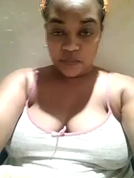 Snapshot of BigAssjuicy26 chatting on January 10, 2026, 9:43 pm BigAssjuicy26 online show from January 10, 2026, 9:43 pm