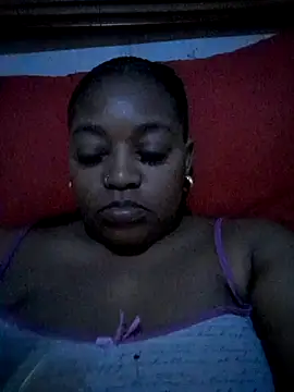 Snapshot of BigAssjuicy26 chatting on October 27, 2025, 10:22 pm BigAssjuicy26 online show from October 27, 2025, 10:22 pm