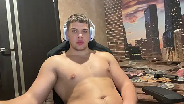 Snapshot of MusclePhantom chatting on November 30, 2025, 10:10 pm MusclePhantom online show from November 30, 2025, 10:10 pm