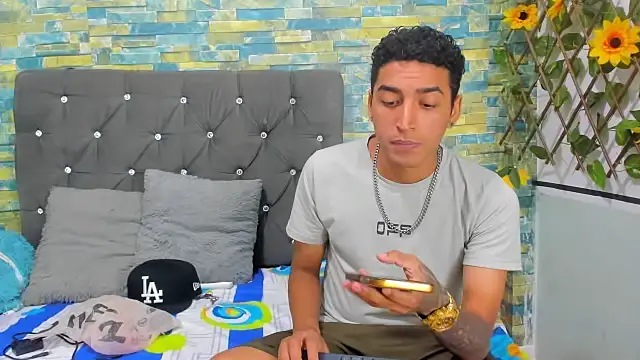 partdemonlatin666 online show from October 19, 2025, 8:44 pm