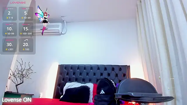 Snapshot of miiarod chatting on November 12, 2025, 6:01 pm miiarod online show from November 12, 2025, 6:01 pm