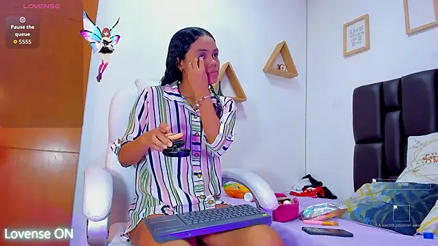 Snapshot of miiarod chatting on November 3, 2025, 6:00 pm miiarod online show from November 3, 2025, 6:00 pm