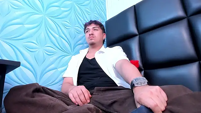 juanmechanic  online show from January 18, 2026, 5:22 am