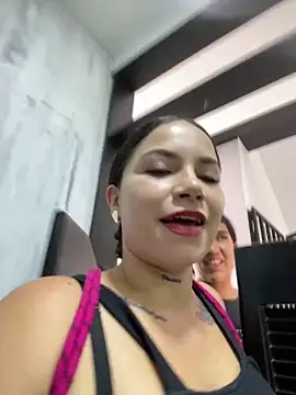 Lali HOtt online show from April 22, 2026, 1:51 pm