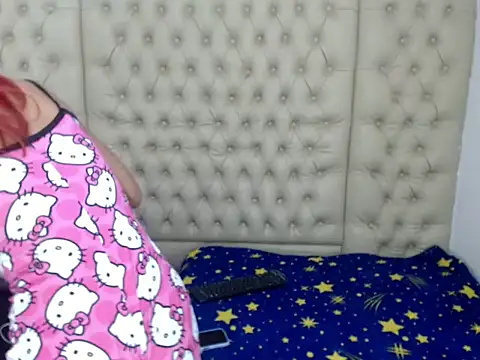 TifannyHott online show from February 1, 2026, 2:43 am