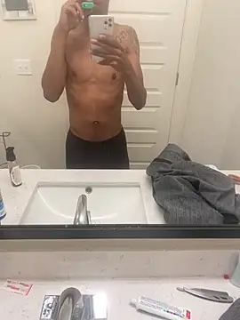 Snapshot of huhgtr chatting on March 19, 2026, 12:38 pm huhgtr online show from March 19, 2026, 12:38 pm