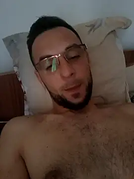 Snapshot of Necunoscutul001 chatting on November 18, 2025, 9:12 am Necunoscutul001 online show from November 18, 2025, 9:12 am