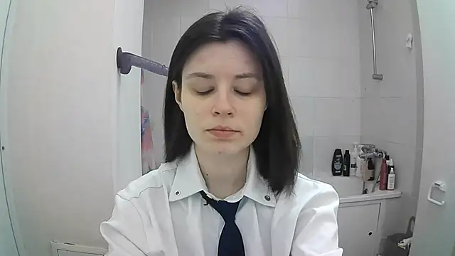 EdlinEngelby online show from September 26, 2025, 4:14 pm