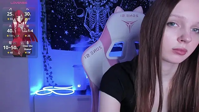 Snapshot of Angelic-pearl chatting on April 11, 2026, 7:45 am Angelic-pearl online show from April 11, 2026, 7:45 am