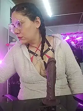 miichellemalvoa online show from July 16, 2026, 3:14 am