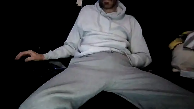 Snapshot of Edu7911 chatting on November 8, 2025, 7:39 pm Edu7911 online show from November 8, 2025, 7:39 pm