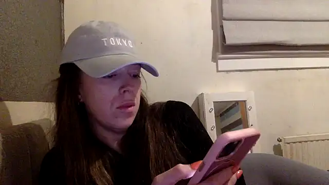 Bellababexox online show from March 23, 2026, 4:23 am