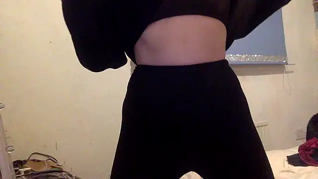 Bellababexox online show from November 3, 2025, 7:02 am