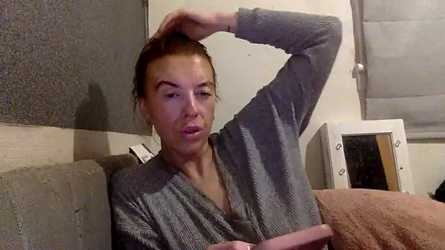 Snapshot of Bellababexox chatting on June 2, 2026, 1:05 am Bellababexox online show from June 2, 2026, 1:05 am