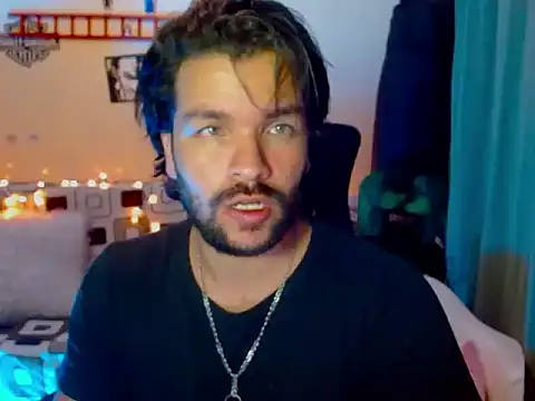 cortelioni massimo  online show from February 3, 2026, 12:54 am