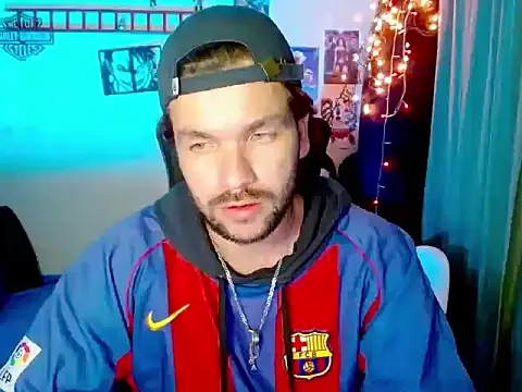 cortelioni massimo  online show from December 23, 2025, 1:05 am